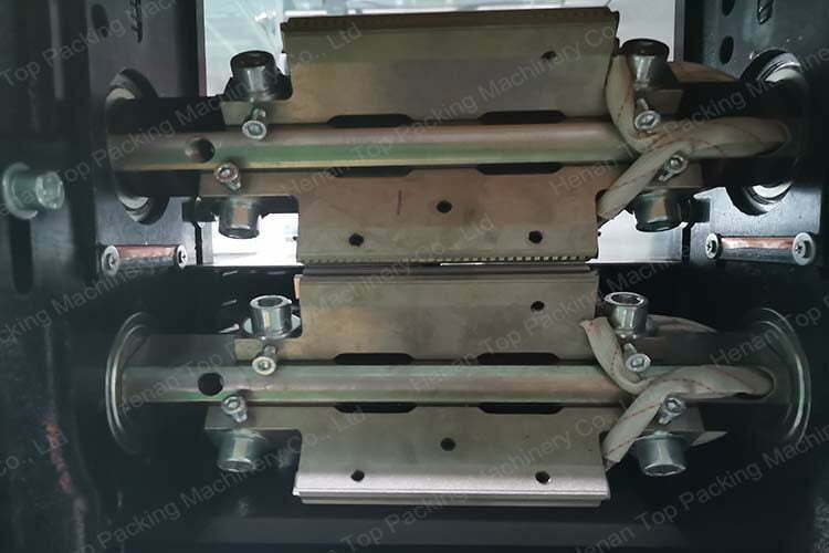 End sealing and cutting device( three cutters)